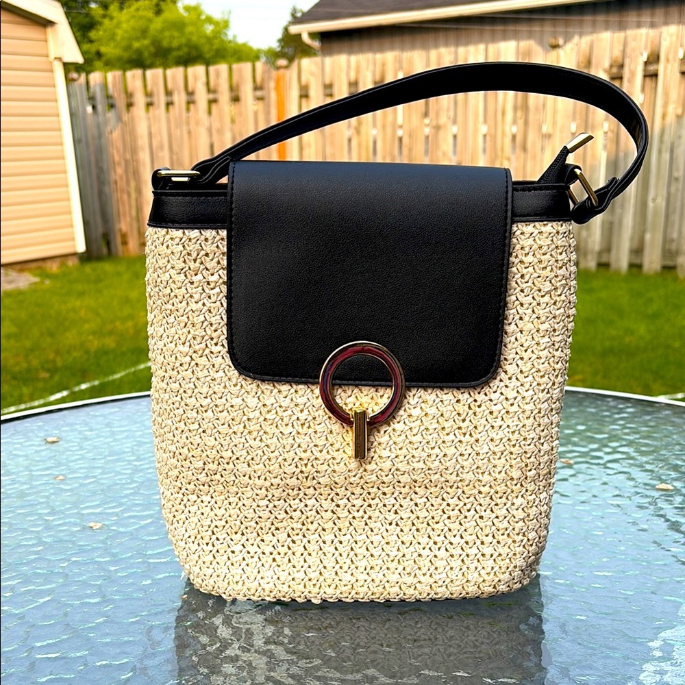Brand New Straw Bag – Beige & Black – Summer Essential!